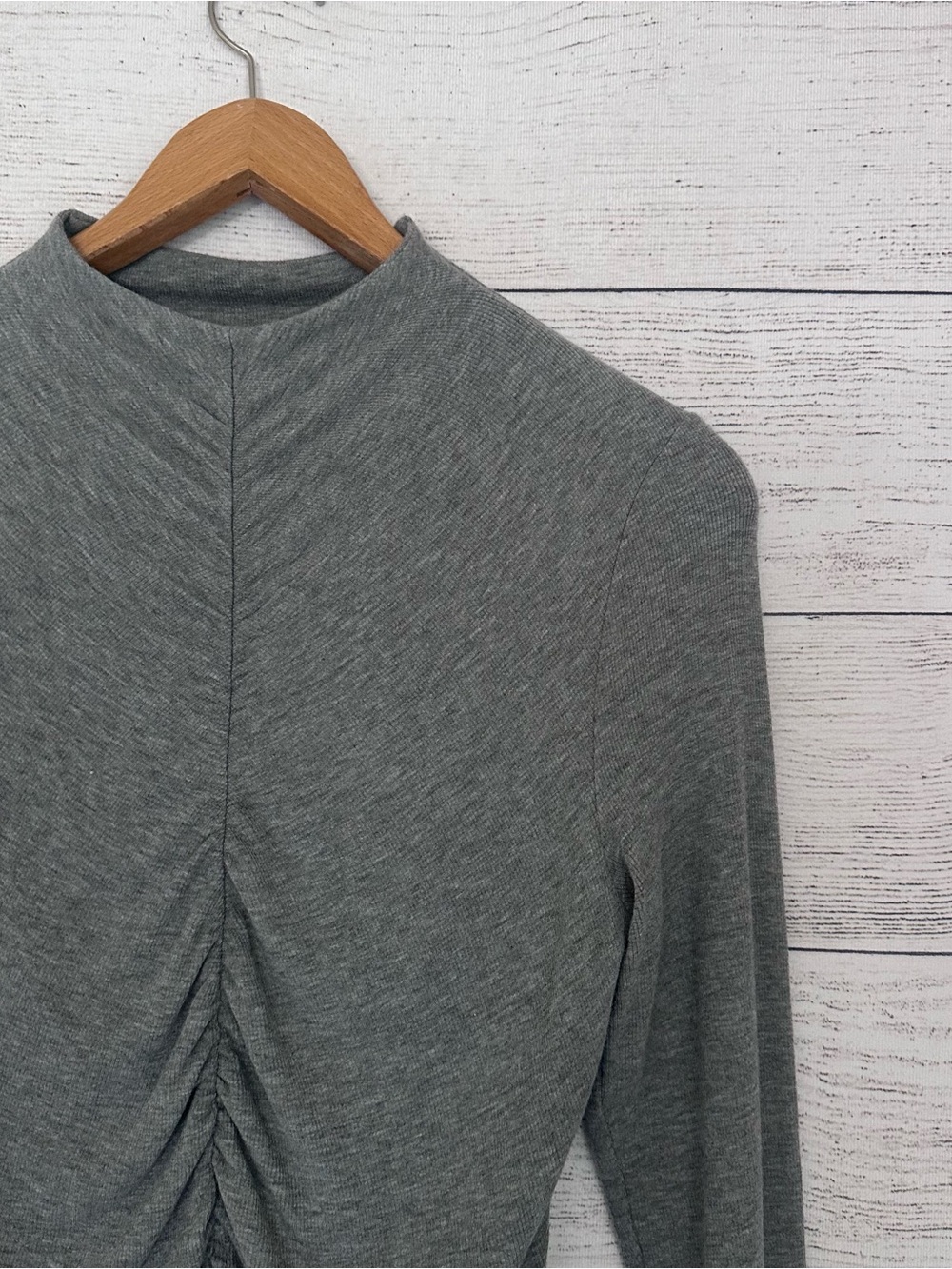 Veronica Beard the Theresa Turtleneck in Heather Grey. - Picture 4 of 8